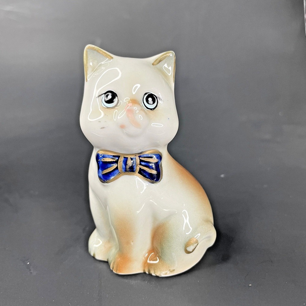 Vintage Sitting Cat Figurine Wearing Bow White and Brown 3 1/4"
